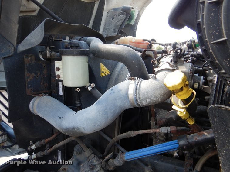 image for item DG8740 2014 International ProStar  semi truck