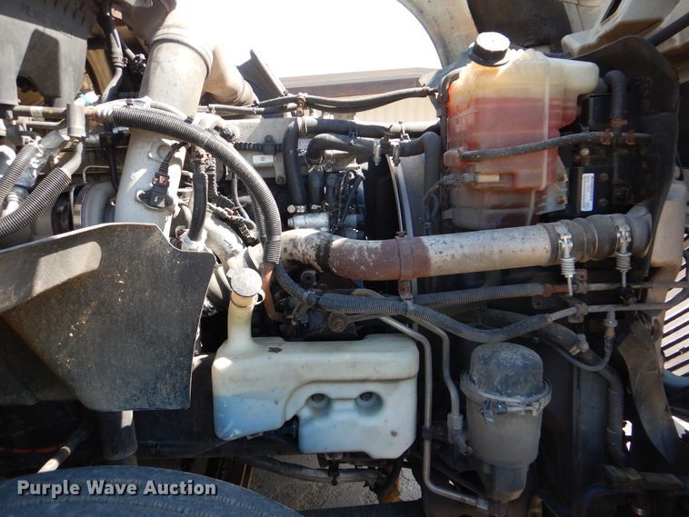 image for item DG8740 2014 International ProStar  semi truck