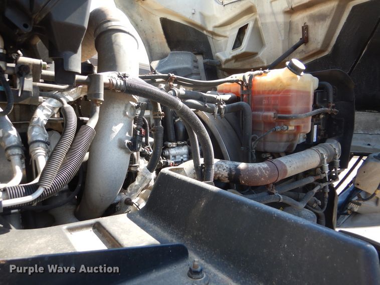 image for item DG8740 2014 International ProStar  semi truck