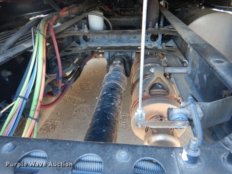 image for item DG8740 2014 International ProStar  semi truck