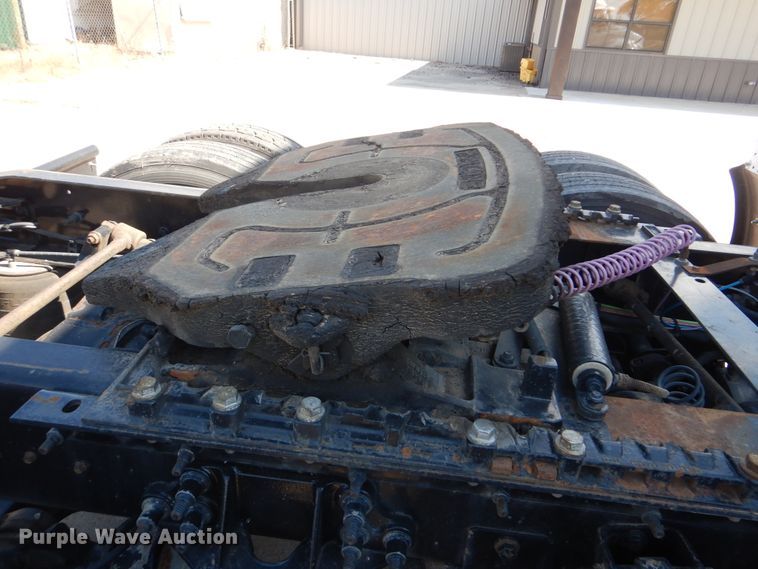 image for item DG8740 2014 International ProStar  semi truck