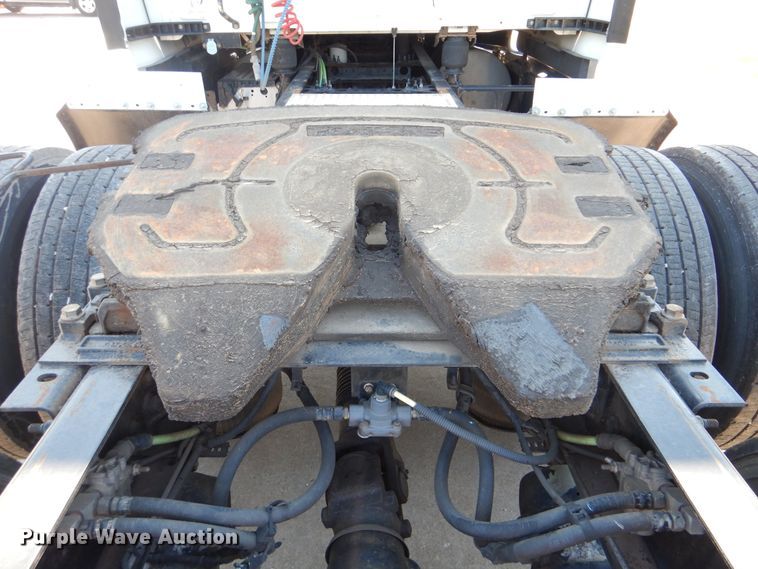 image for item DG8740 2014 International ProStar  semi truck