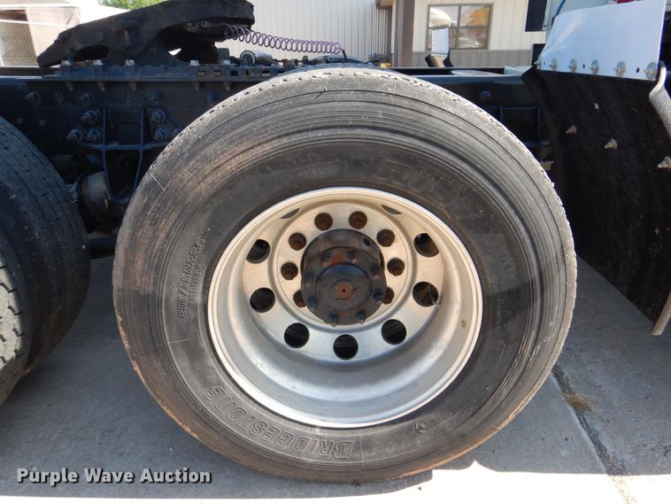 image for item DG8740 2014 International ProStar  semi truck