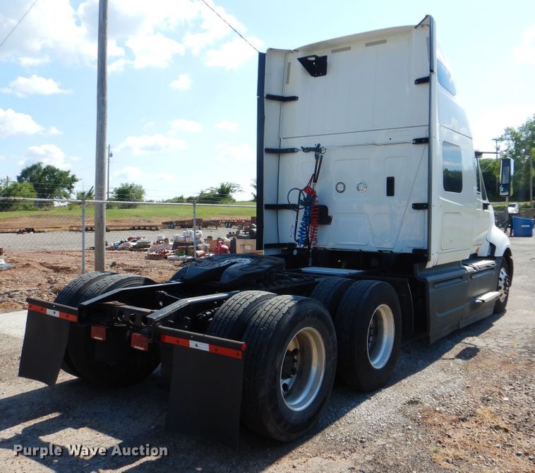image for item DG8741 2014 International ProStar  semi truck