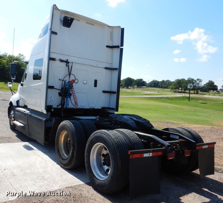 image for item DG8741 2014 International ProStar  semi truck