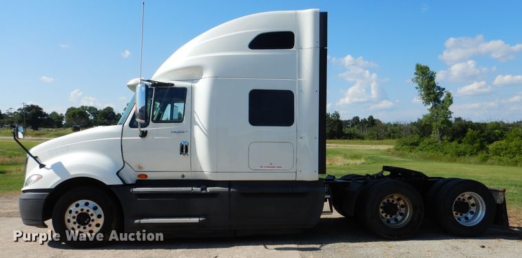 image for item DG8741 2014 International ProStar  semi truck