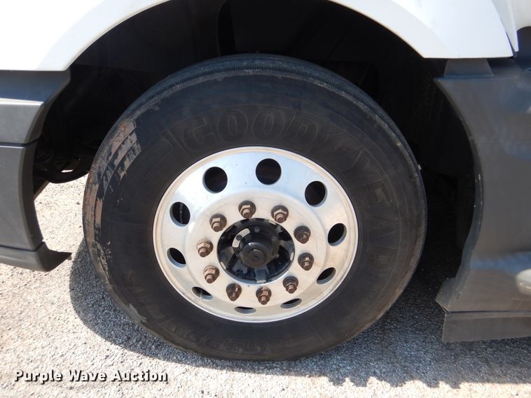 image for item DG8741 2014 International ProStar  semi truck