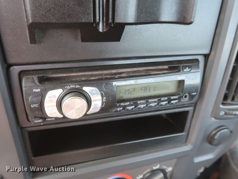 image for item DH0931 2012 Mack GU713  semi truck