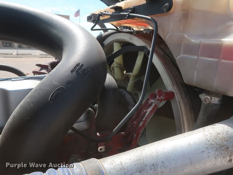 image for item DH0931 2012 Mack GU713  semi truck