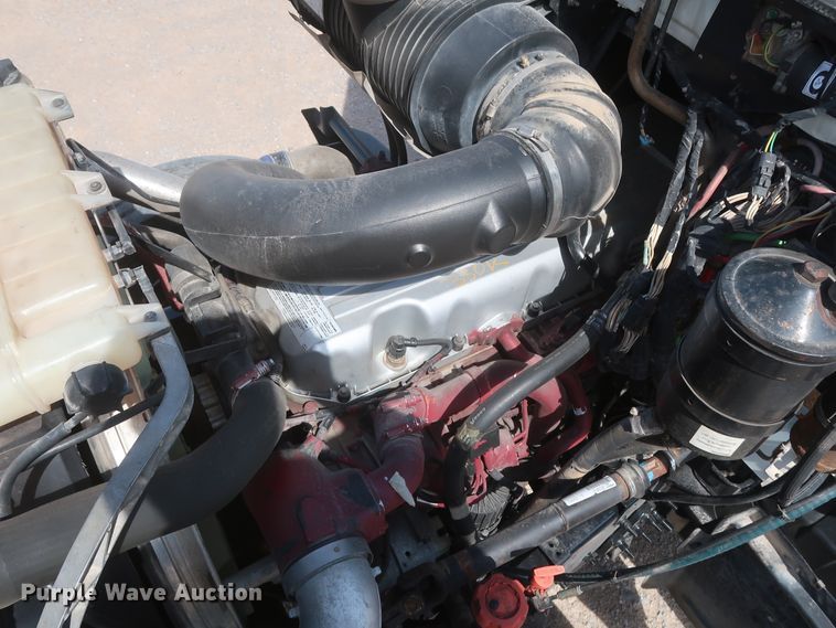 image for item DH0931 2012 Mack GU713  semi truck