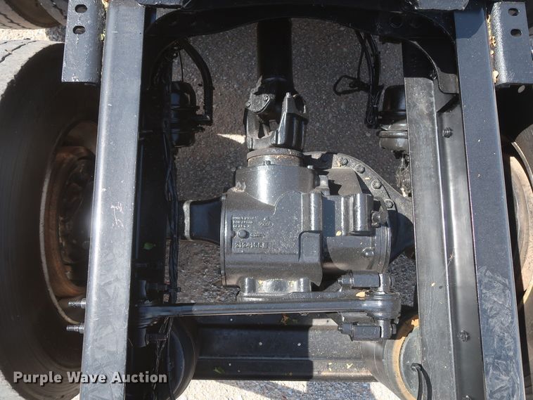 image for item DH0931 2012 Mack GU713  semi truck