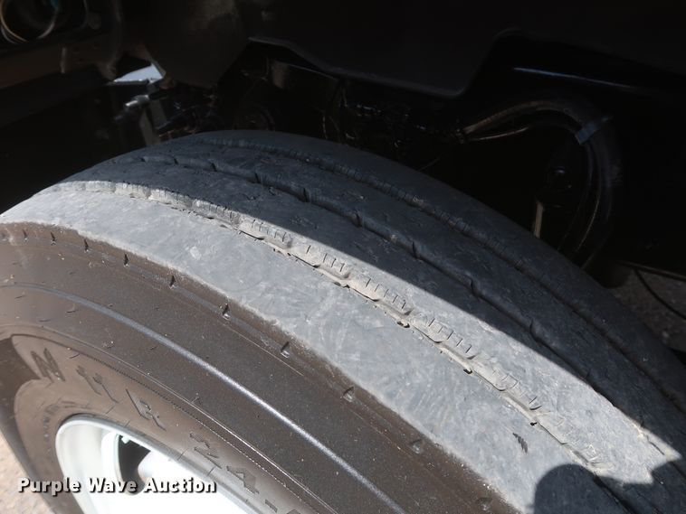 image for item DH0931 2012 Mack GU713  semi truck