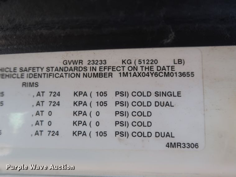 image for item DH0931 2012 Mack GU713  semi truck