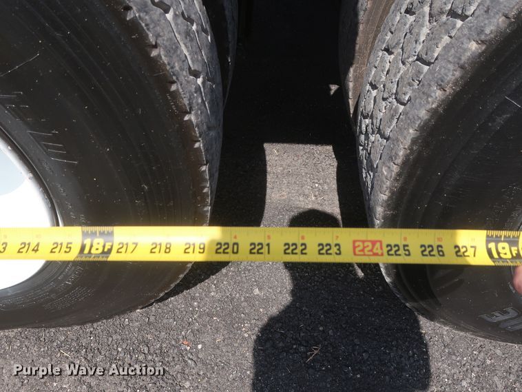 image for item DH0931 2012 Mack GU713  semi truck