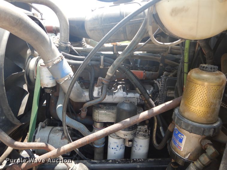 image for item DH4467 2003 Mack CH613  semi truck