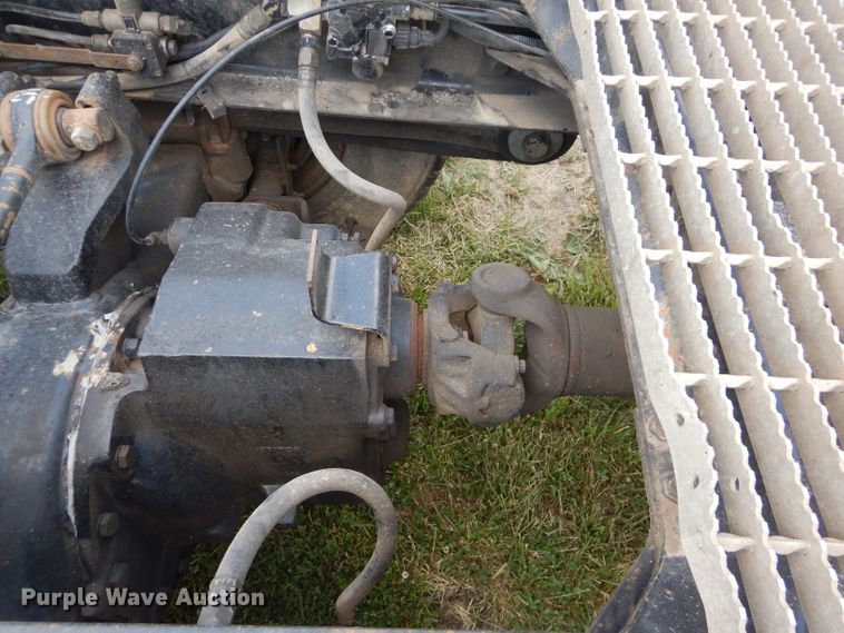 image for item DH4467 2003 Mack CH613  semi truck