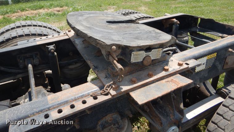 image for item DH4467 2003 Mack CH613  semi truck