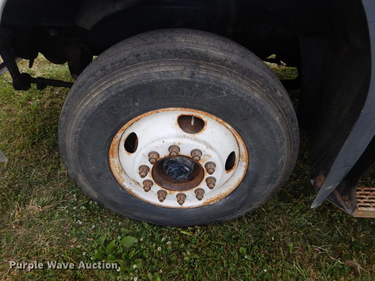 image for item DH4467 2003 Mack CH613  semi truck