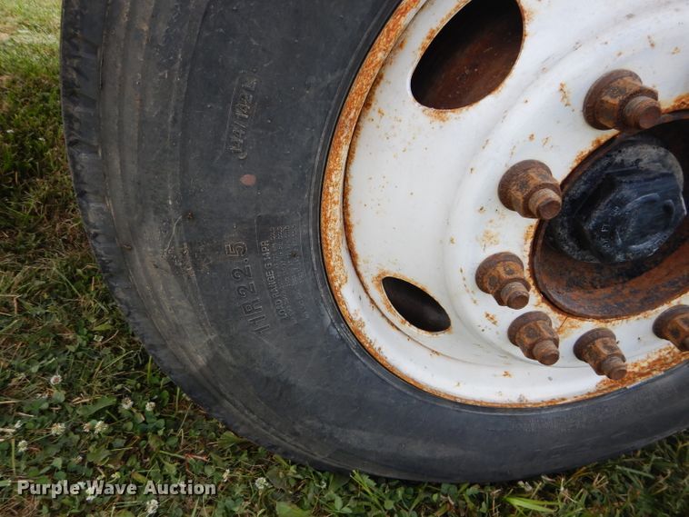 image for item DH4467 2003 Mack CH613  semi truck