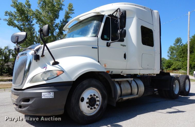 image for item DH6504 2010 International ProStar  semi truck