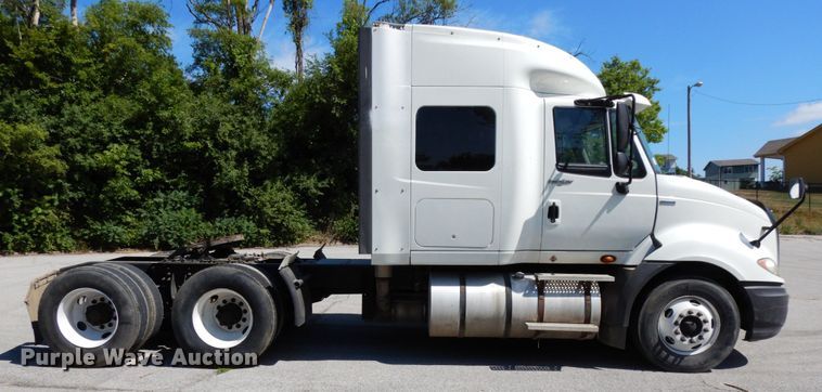 image for item DH6504 2010 International ProStar  semi truck