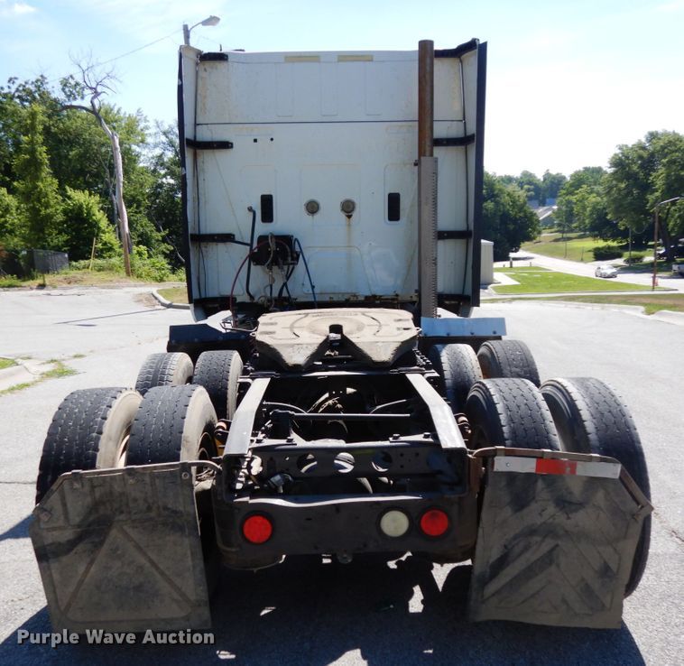 image for item DH6504 2010 International ProStar  semi truck