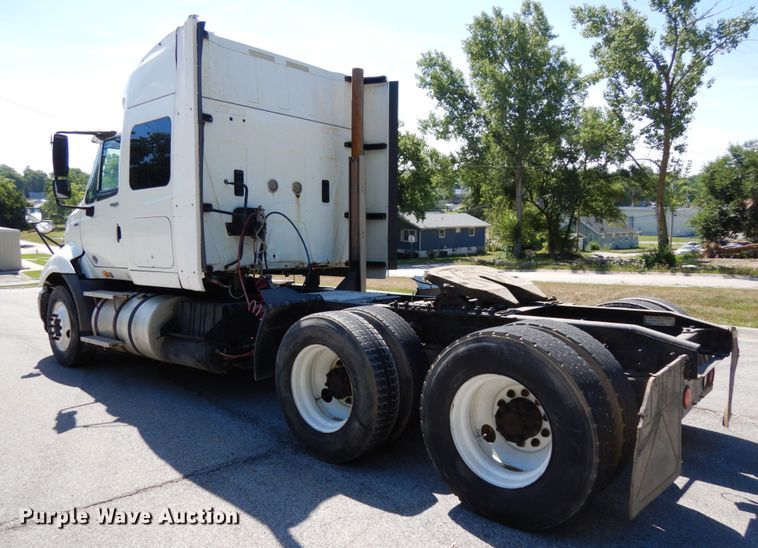 image for item DH6504 2010 International ProStar  semi truck