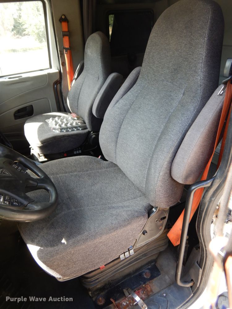 image for item DH6504 2010 International ProStar  semi truck