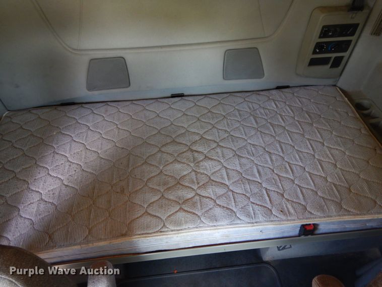 image for item DH6504 2010 International ProStar  semi truck