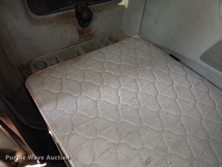 image for item DH6504 2010 International ProStar  semi truck