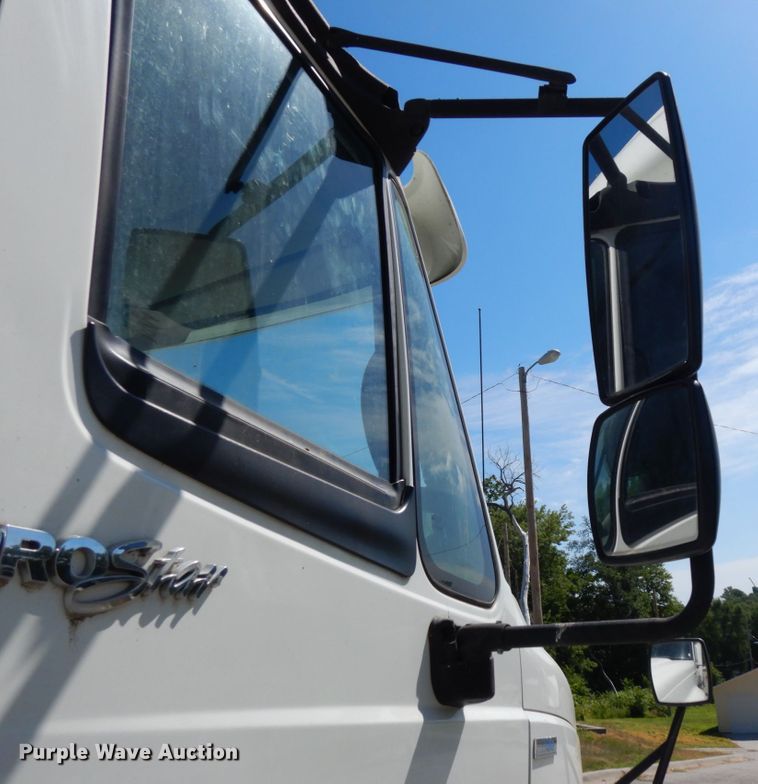 image for item DH6504 2010 International ProStar  semi truck