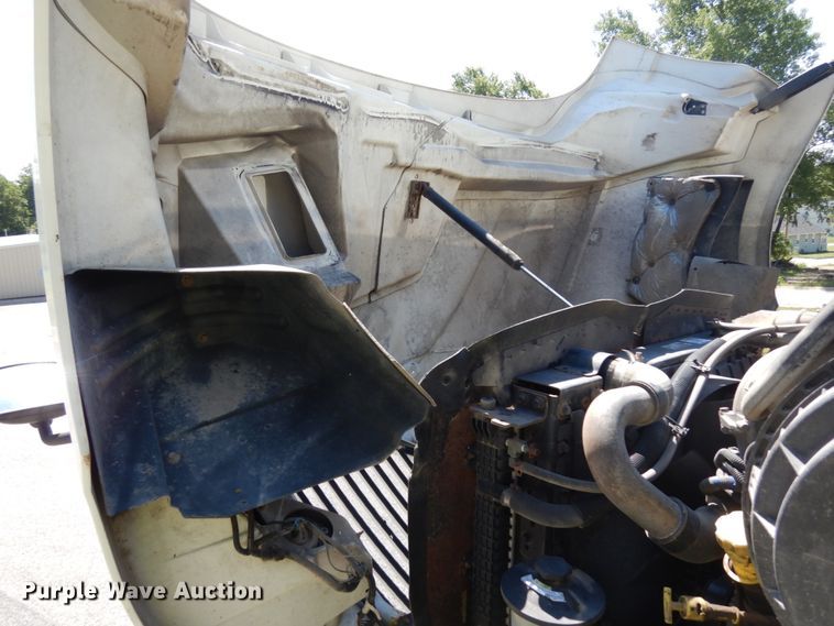 image for item DH6504 2010 International ProStar  semi truck