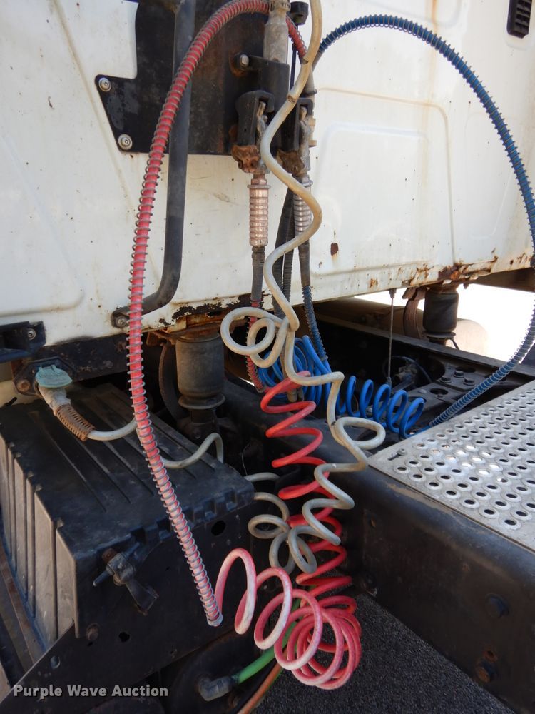 image for item DH6504 2010 International ProStar  semi truck