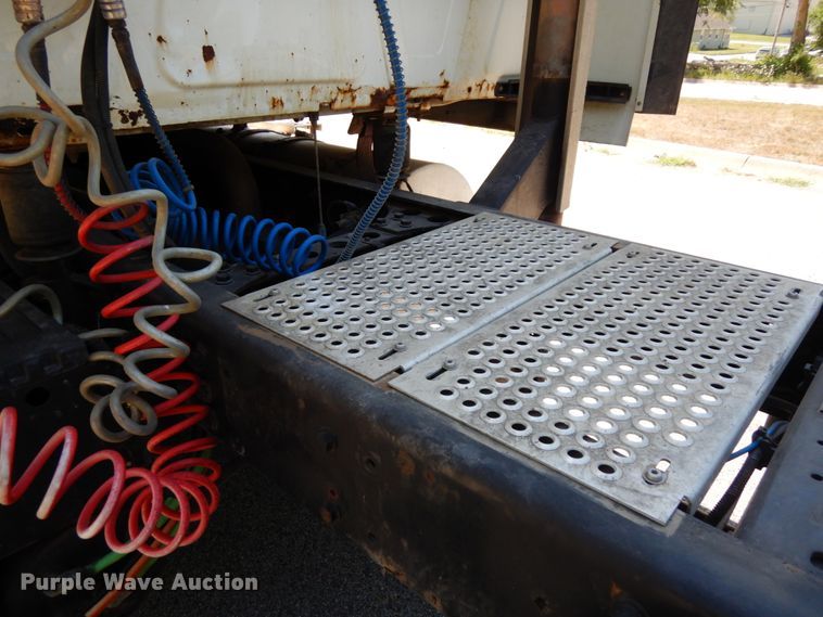 image for item DH6504 2010 International ProStar  semi truck