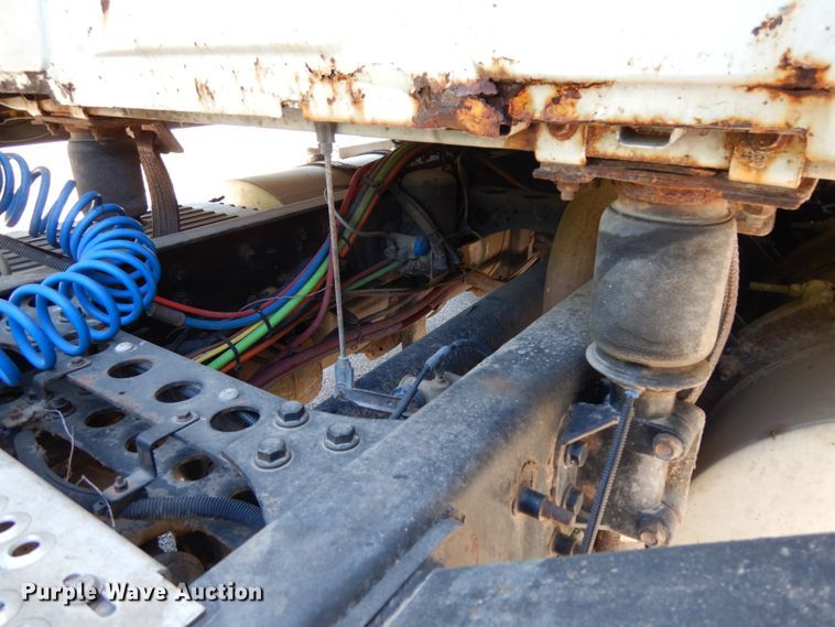 image for item DH6504 2010 International ProStar  semi truck