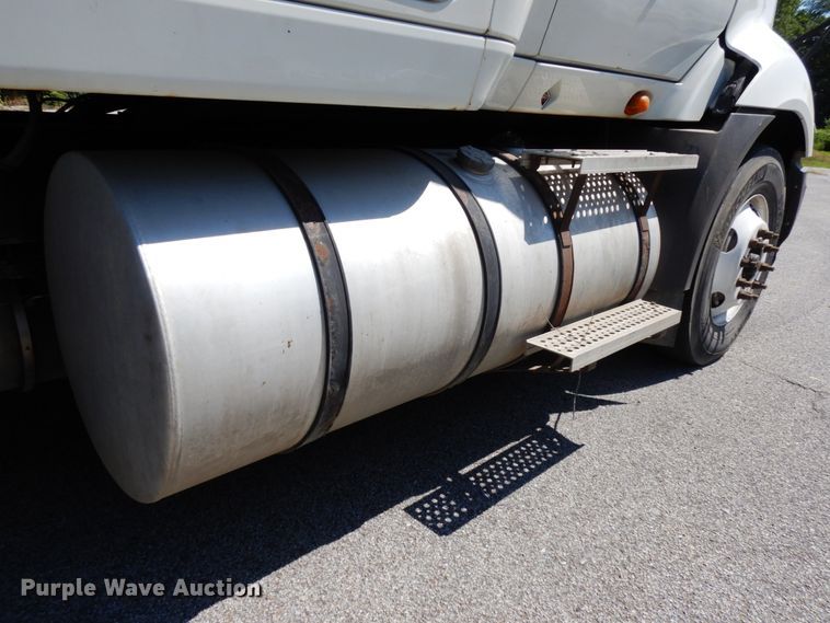 image for item DH6504 2010 International ProStar  semi truck