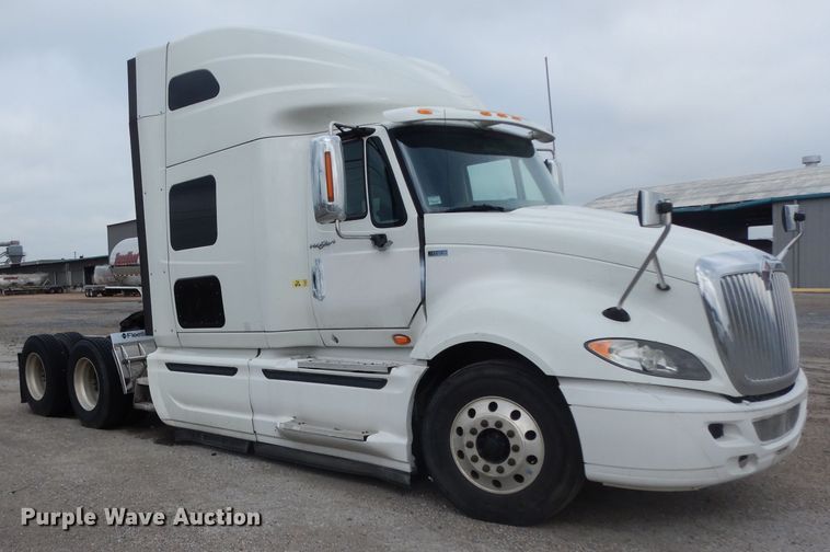 image for item DI5273 2013 International ProStar  semi truck