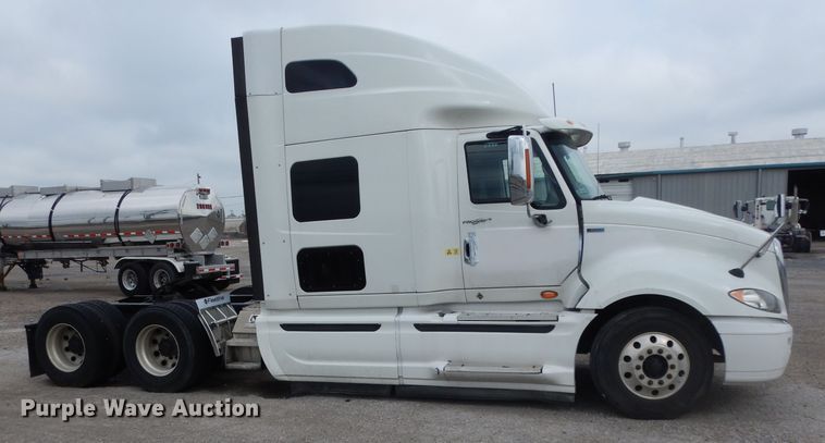 image for item DI5273 2013 International ProStar  semi truck