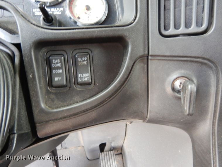 image for item DI5273 2013 International ProStar  semi truck