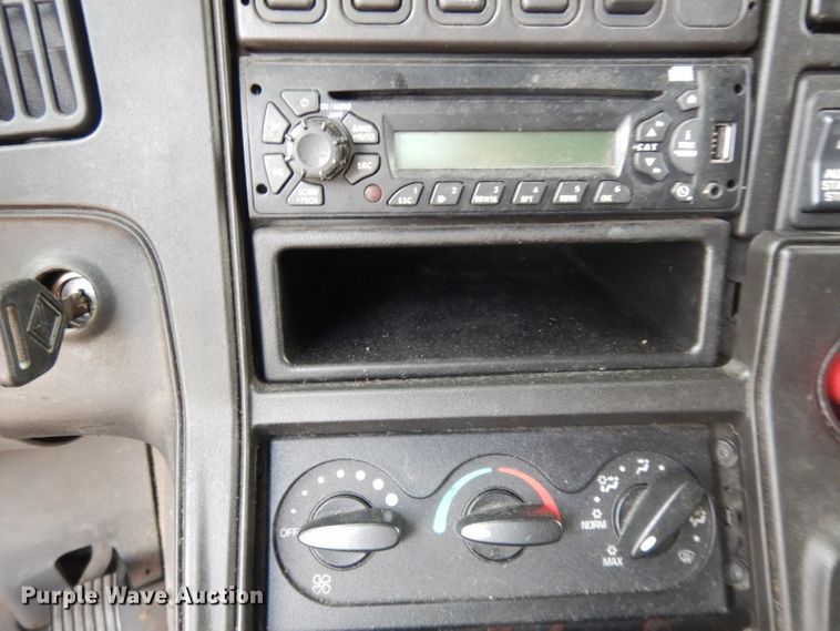 image for item DI5273 2013 International ProStar  semi truck