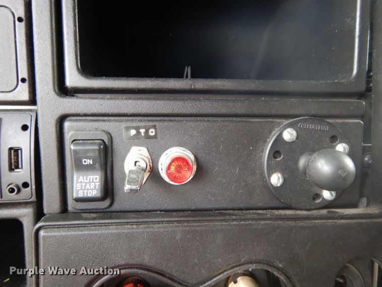 image for item DI5273 2013 International ProStar  semi truck