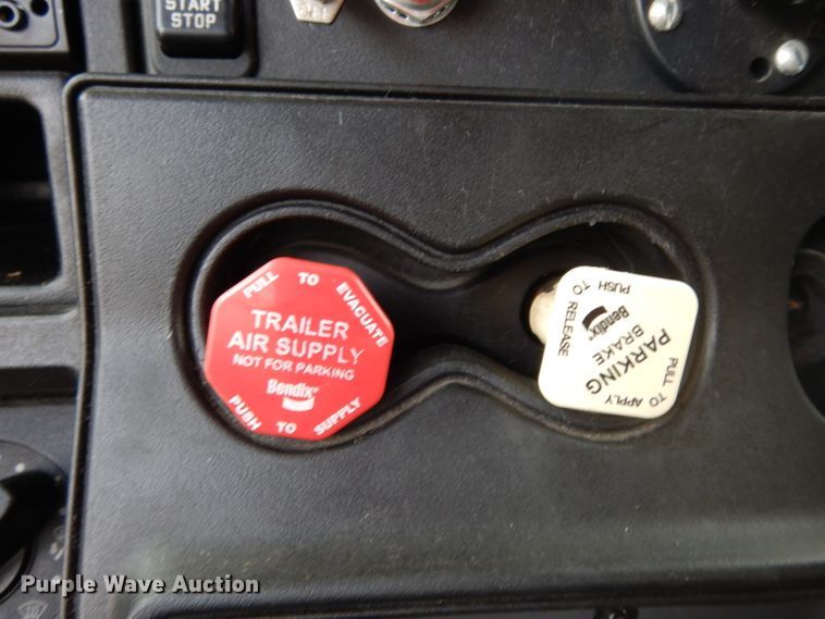 image for item DI5273 2013 International ProStar  semi truck