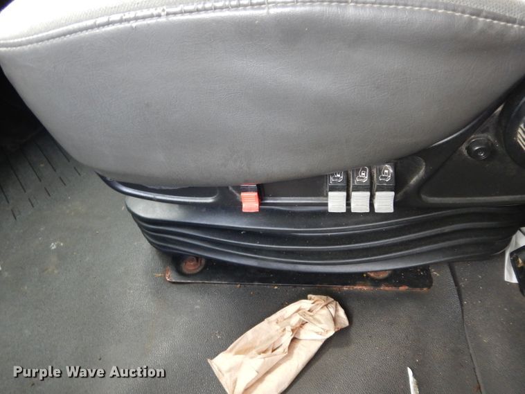 image for item DI5273 2013 International ProStar  semi truck