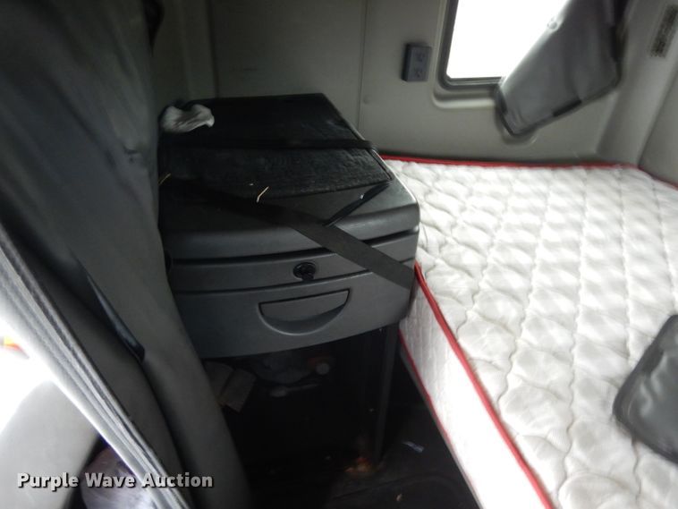 image for item DI5273 2013 International ProStar  semi truck