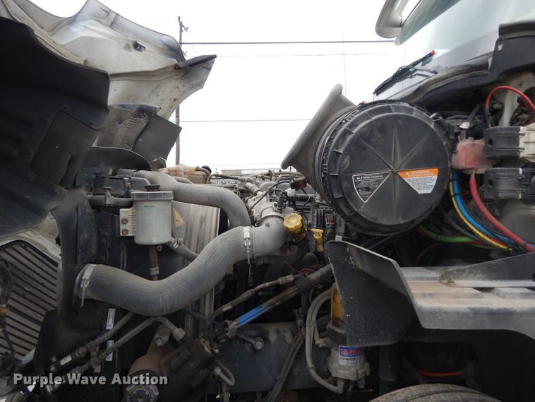 image for item DI5273 2013 International ProStar  semi truck