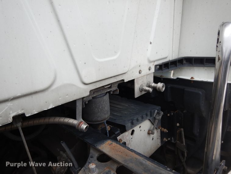 image for item DI5273 2013 International ProStar  semi truck