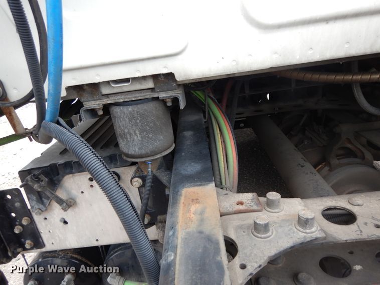 image for item DI5273 2013 International ProStar  semi truck