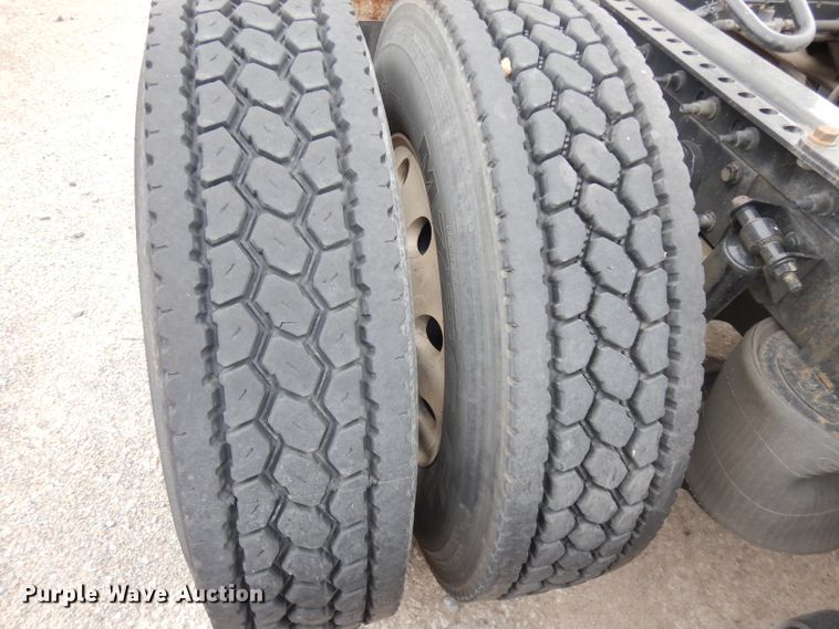 image for item DI5273 2013 International ProStar  semi truck