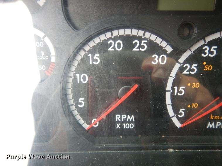 image for item DI5274 2012 Freightliner Cascadia  semi truck