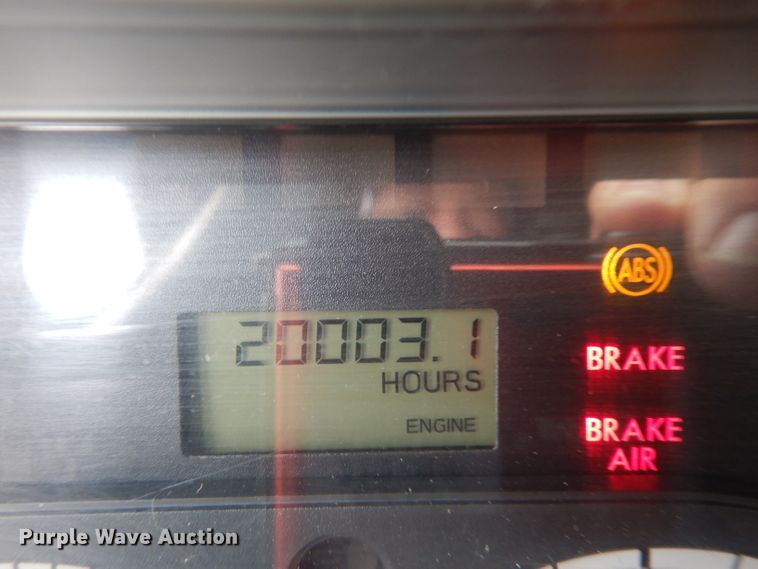 image for item DI5274 2012 Freightliner Cascadia  semi truck